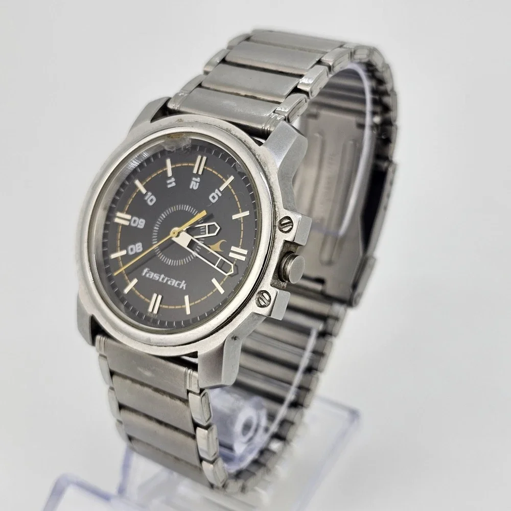 Fastrack Men's Watch 42MM Black Dial‎ Gray Bracelet Band 7.5